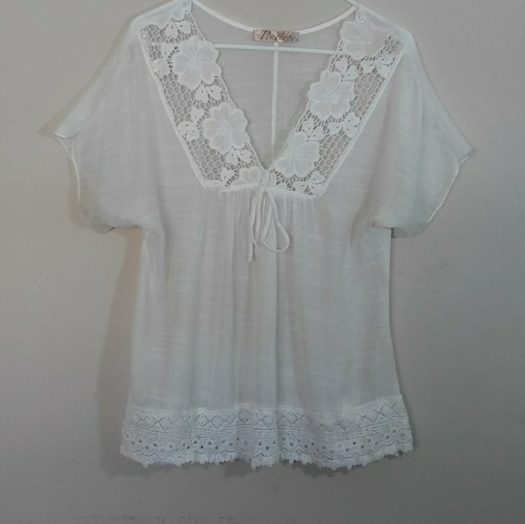 Tops - Whit Lace Short Sleeve Blouse